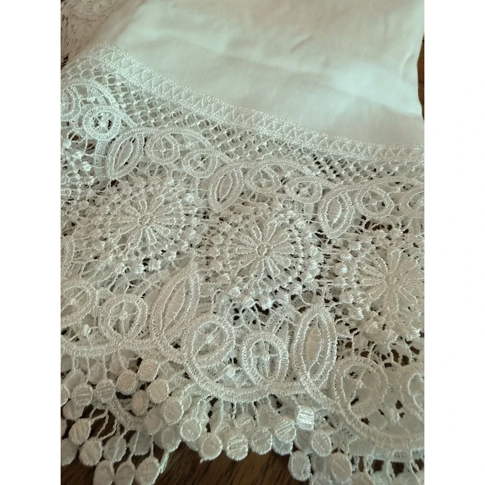 Set of 2 White Cotton Standard Pillowcases Wide Floral Lace Trim Cottage